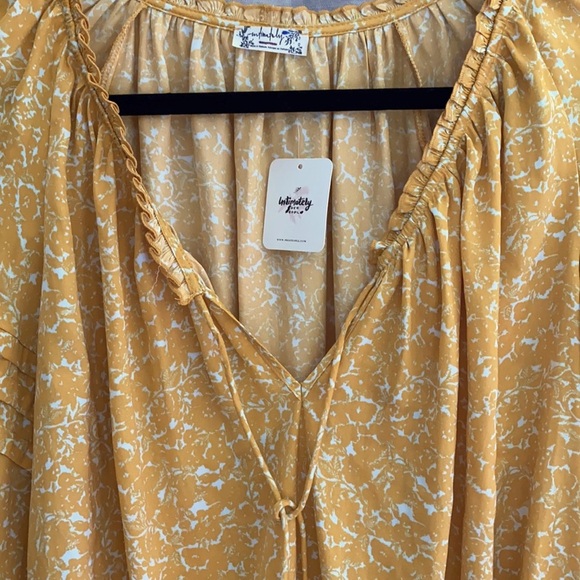 Free People All Tucks Printed Bodysuit Top - Picture 9 of 14